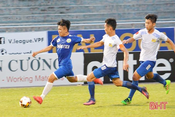 CLB Hồng Lĩnh Hà Tĩnh đón nhận 2 tân binh chất lượng