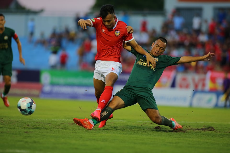 Hồng Lĩnh Hà Tĩnh giành chiên thắng xứng đáng trước XM Fico Tây Ninh