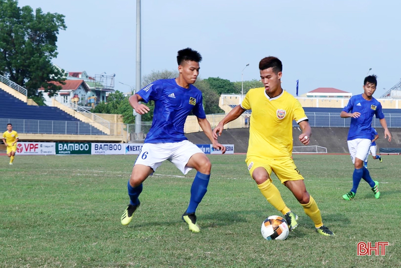 Thắng CLB Huế 1-0, Hồng Lĩnh Hà Tĩnh gặp Hà Nội FC vòng 1/16 Cúp Quốc gia