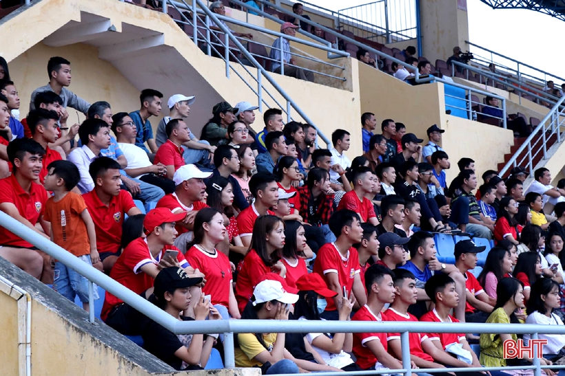 Thắng CLB Huế 1-0, Hồng Lĩnh Hà Tĩnh gặp Hà Nội FC vòng 1/16 Cúp Quốc gia
