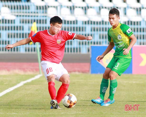 Hội CĐV Hà Tĩnh tại miền Nam: Tiếp sức cho đội bóng quê nhà “làm khách”