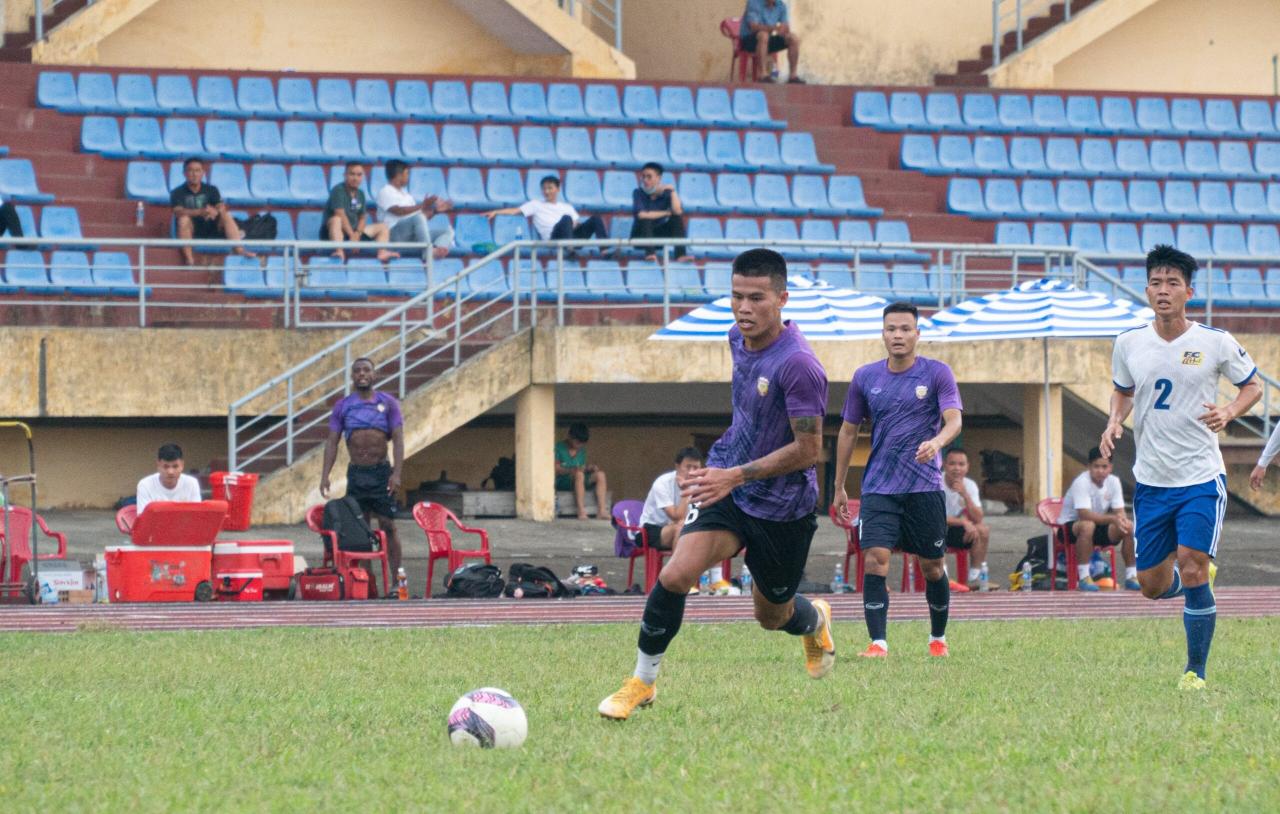 Giao Hữu Với CLB bóng đá