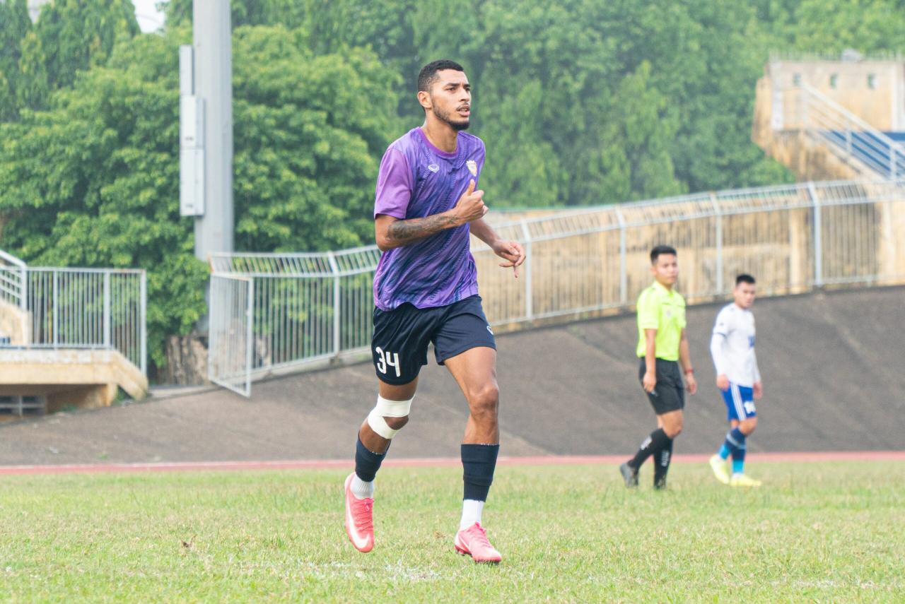 Giao Hữu Với CLB bóng đá