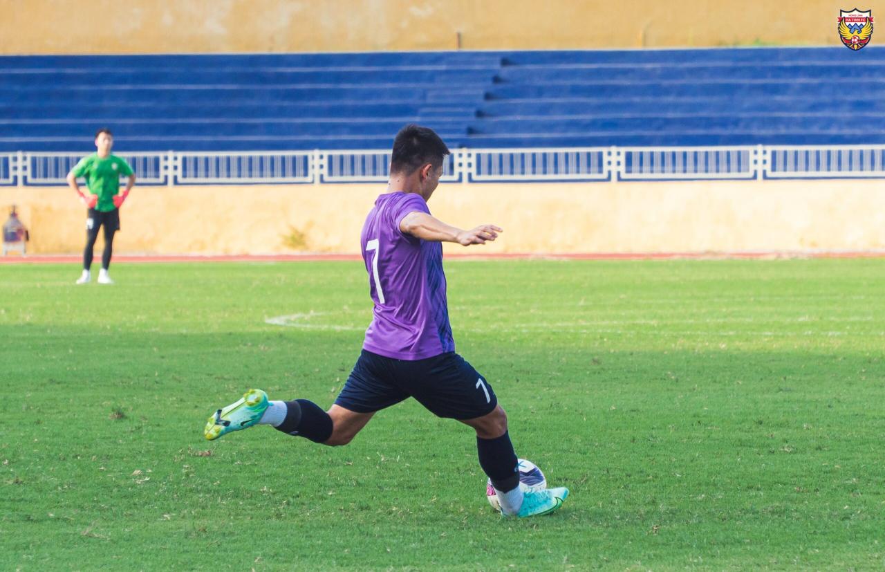 Chiến thắng đậm đà trước đội nhà SLNA