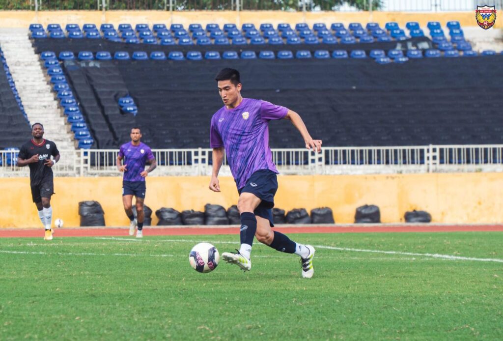 Chiến thắng đậm đà trước đội nhà SLNA