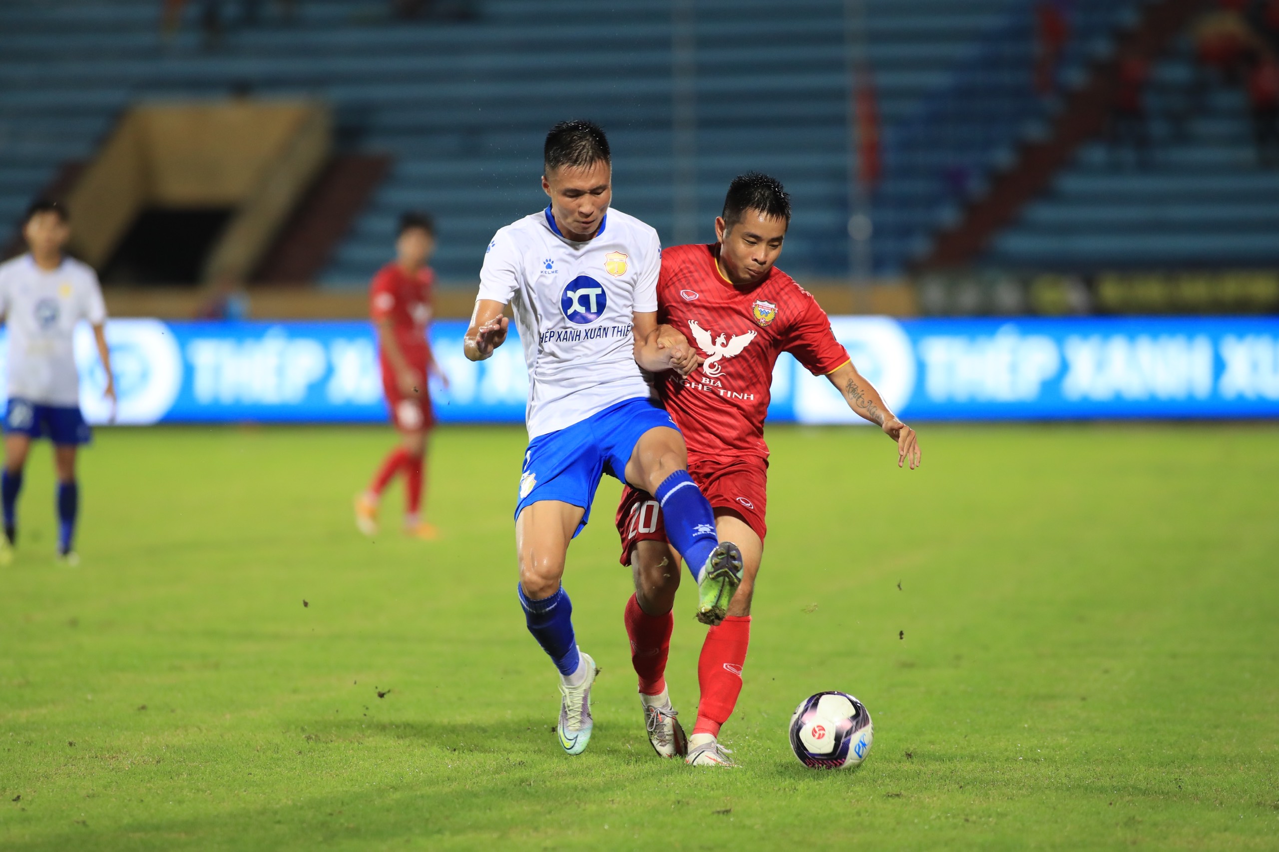 Tranh chấp quyết liệt